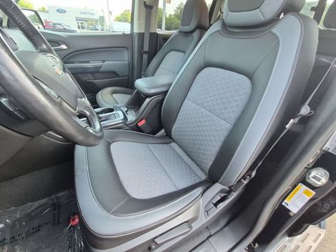 Used 2022 Chevrolet Colorado Z71 AWD/4WD image 21
