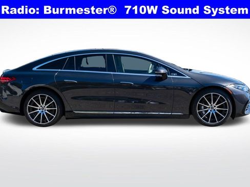 Used 2022 Mercedes-Benz EQS 450+ Sedan image 9