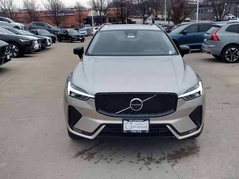 New 2026 Volvo XC60 B5 Plus w/ Climate Package image 5