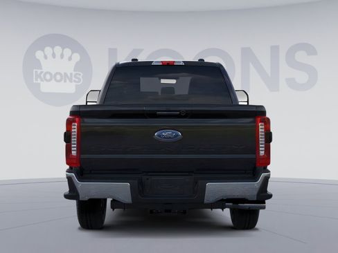 New 2026 Ford F250 Lariat w/ Chrome Package image 7