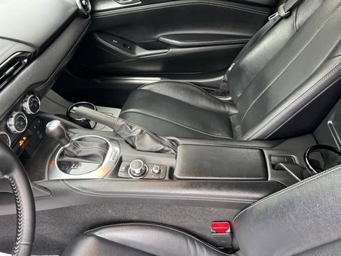 Used 2024 MAZDA MX-5 Miata RF Grand Touring image 31
