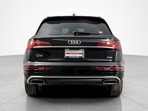 Used 2023 Audi Q5 2.0T Premium w/ Convenience Package AWD/4WD image 4