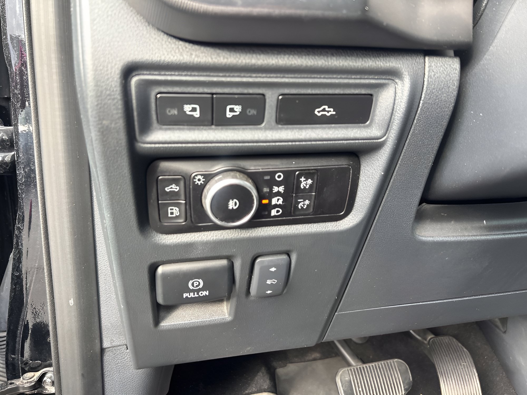 Used 2023 Ford F150 Platinum w/ Equipment Group 701A High AWD/4WD image 22