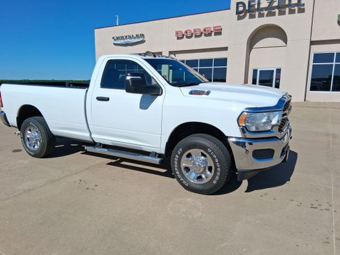 Used 2023 RAM 3500 Tradesman AWD/4WD image 3