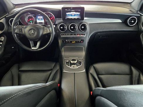 Used 2019 Mercedes-Benz GLC 300 4MATIC image 16