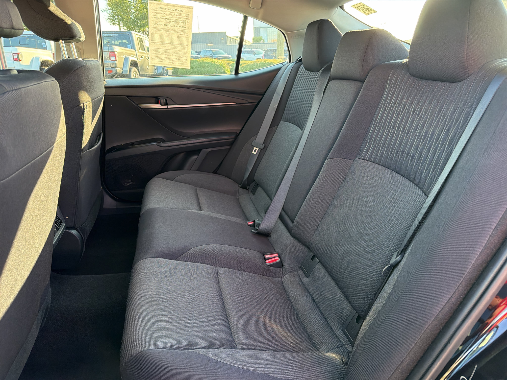 Used 2025 Toyota Camry LE FWD image 27