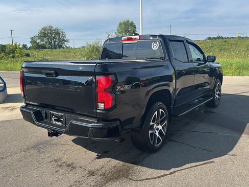 Used 2023 Chevrolet Colorado Z71 w/ Z71 Convenience Package 2 AWD/4WD image 5
