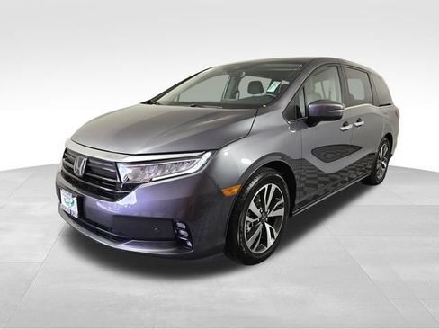 Used 2023 Honda Odyssey Touring image 3