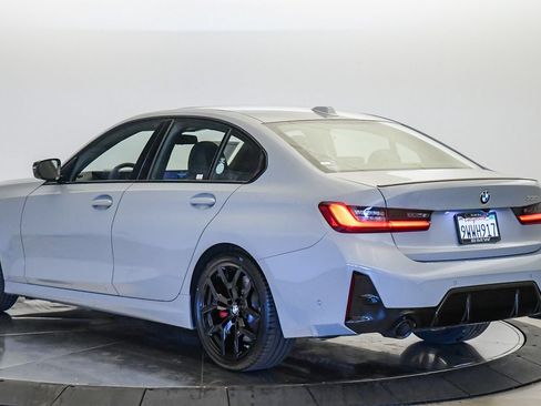 Used 2026 BMW 330i Sedan w/ M Sport Package RWD image 2