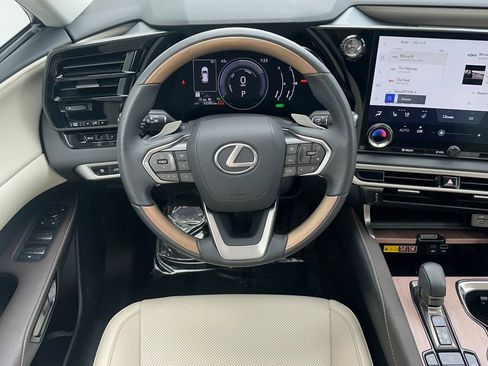 Certified 2023 Lexus RX 350h w/ Accessory Package (Z1) image 14