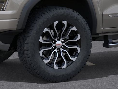 New 2026 GMC Canyon Denali AWD/4WD image 9