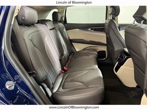 Used 2019 Lincoln Nautilus Reserve AWD/4WD image 11