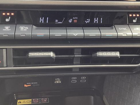 New 2026 Toyota Camry XLE AWD/4WD image 32