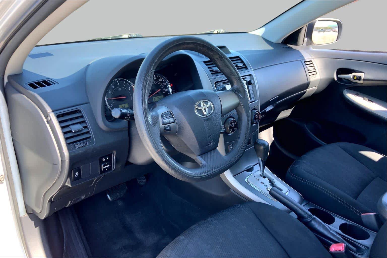 Used 2013 Toyota Corolla S FWD image 17