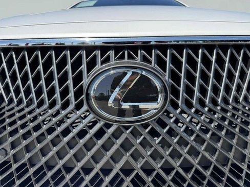 Used 2023 Lexus LS 500 w/ Accessory Package (Z2) RWD image 14