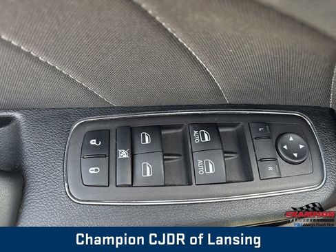 Used 2023 Dodge Charger SXT w/ Blacktop Package AWD/4WD image 15