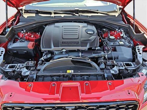 New 2026 Jaguar F-PACE R-Dynamic S image 28