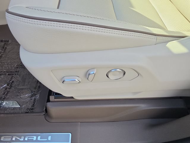 New 2026 GMC Yukon Denali w/ Advanced Technology Package RWD image 21