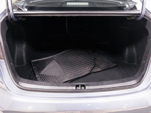 Certified 2021 Toyota Corolla LE image 10