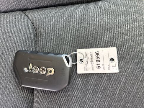 Used 2026 Jeep Gladiator Sport image 24