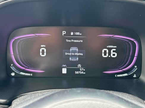 Used 2023 Kia Soul LX w/ Option Group 015 FWD image 40