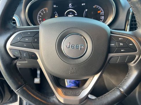 Used 2022 Jeep Grand Cherokee Limited image 26