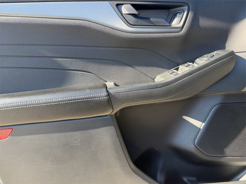 Used 2023 Ford Escape Active w/ Cold Weather Package image 11