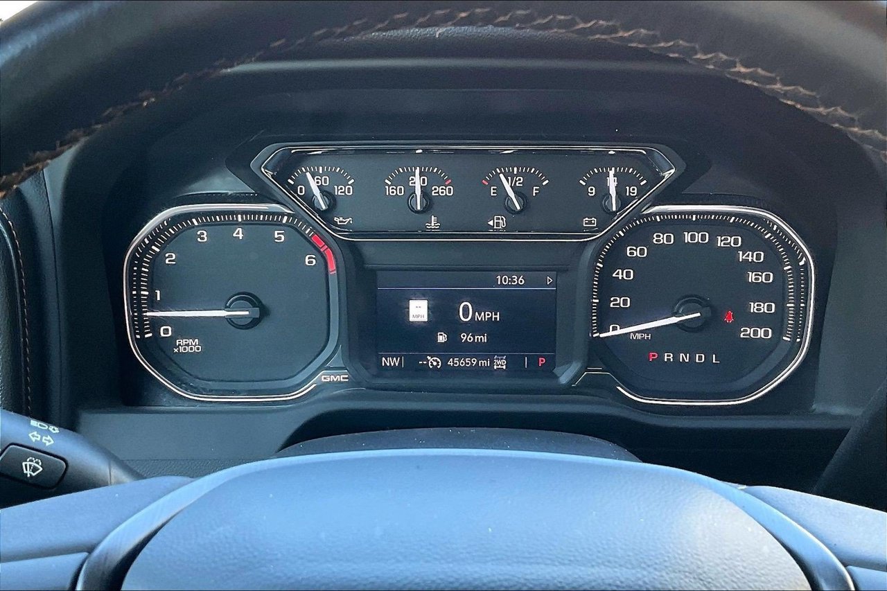 Used 2022 GMC Sierra 1500 AT4 w/ AT4 Premium Package AWD/4WD image 10