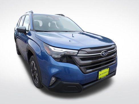Used 2026 Subaru Forester Premium AWD/4WD image 9