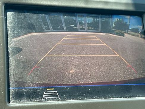 Used 2020 Chevrolet Equinox LT w/ LPO, Floor Liner Package FWD image 27