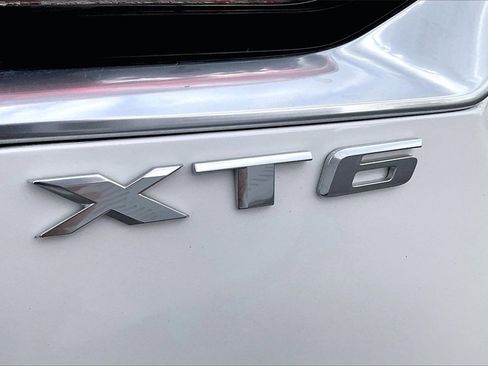 Used 2022 Cadillac XT6 Premium Luxury w/ Technology Package image 34