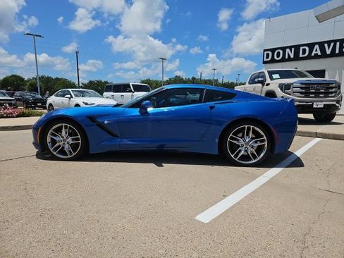 Used 2016 Chevrolet Corvette Stingray Coupe w/ 2LT Preferred Equipment Group RWD image 2