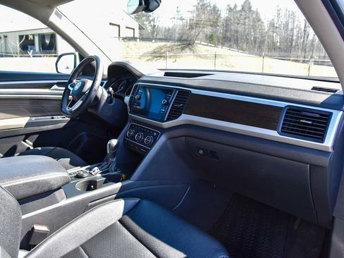 Used 2021 Volkswagen Atlas SE image 10