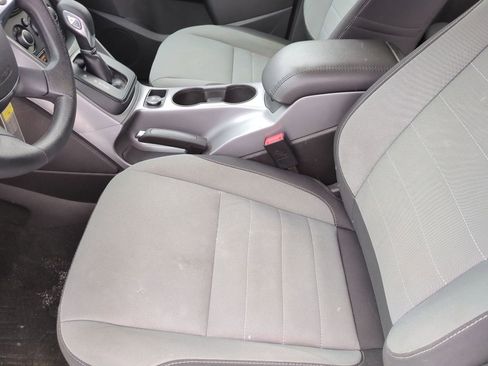 Used 2015 Ford Escape SE image 18