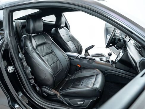 Used 2019 Ford Mustang Premium w/ Equipment Group 201A RWD image 22