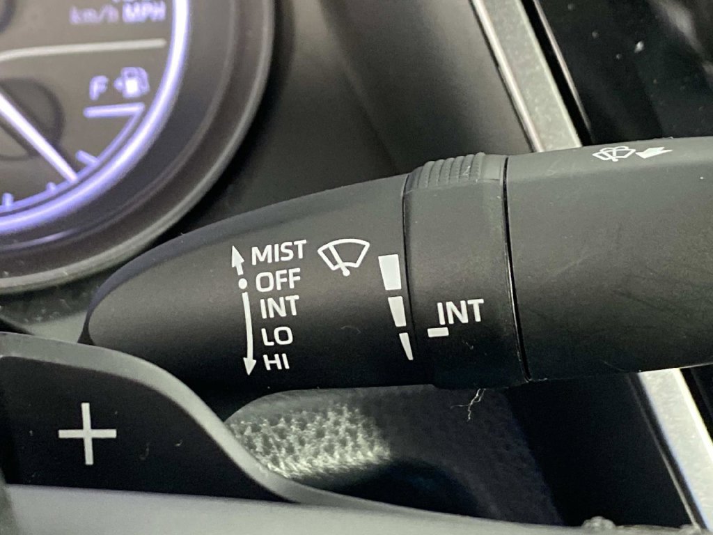 Used 2024 Toyota Camry SE FWD image 18