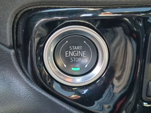 Used 2025 Chevrolet Silverado 1500 ZR2 w/ Technology Package AWD/4WD image 20