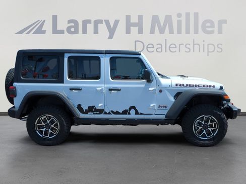 New 2025 Jeep Wrangler Unlimited Rubicon w/ Steel Bumper Group image 6