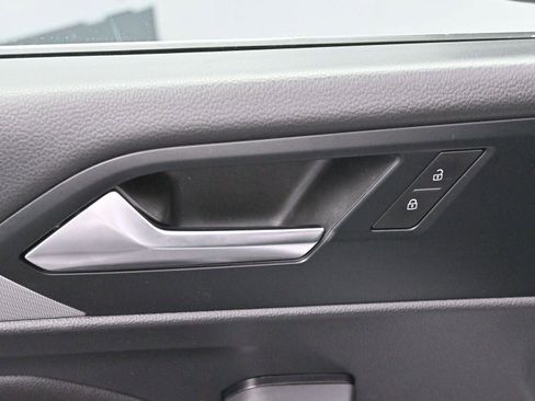 Used 2019 Volkswagen Jetta S image 12