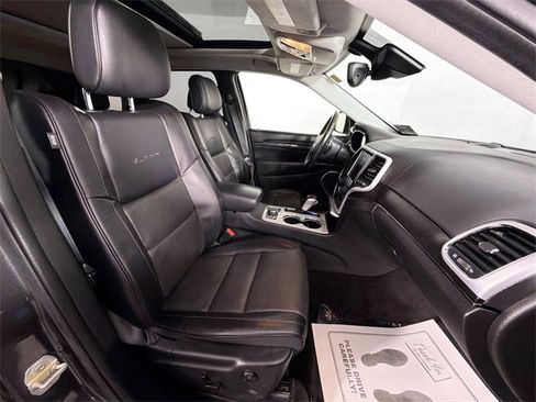 Used 2018 Jeep Grand Cherokee Summit image 31