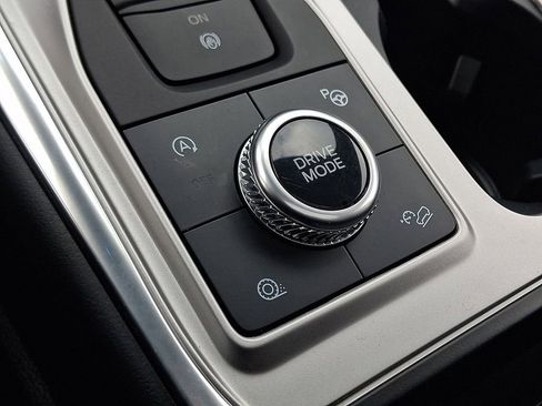 Certified 2020 Ford Explorer Platinum w/ Premium Technology Package image 27