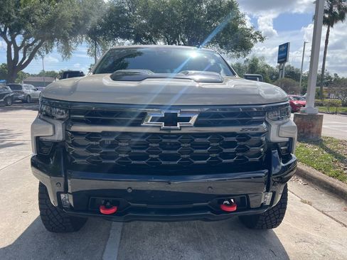 Used 2026 Chevrolet Silverado 1500 ZR2 image 2