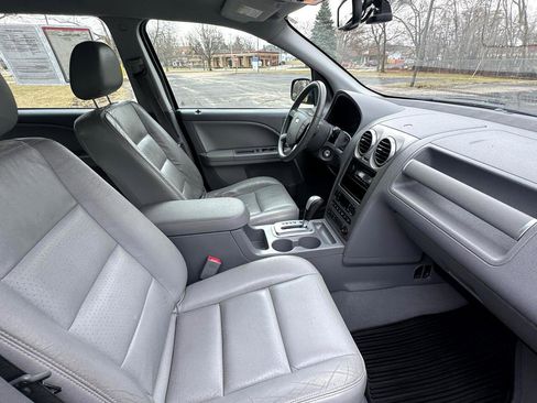 Used 2006 Ford Freestyle SEL image 29