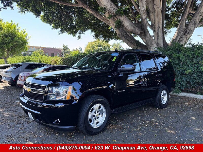 Used 2013 Chevrolet Tahoe LT RWD image 2