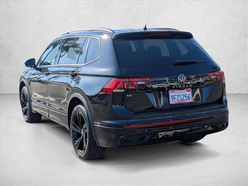 Used 2023 Volkswagen Tiguan SE R-Line image 8