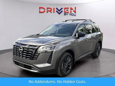 New 2026 Nissan Pathfinder SL w/ SL Premium Package FWD image 1