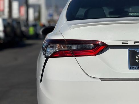 Used 2024 Toyota Camry SE image 8