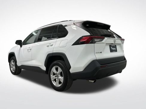 Used 2019 Toyota RAV4 XLE w/ Carpet Mat Package AWD/4WD image 2