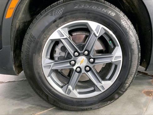 Used 2025 Chevrolet Blazer LT AWD/4WD image 9