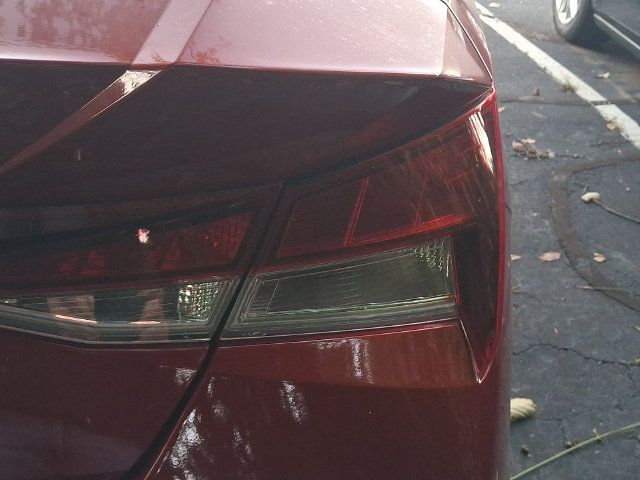Used 2025 Hyundai Elantra SE FWD image 8